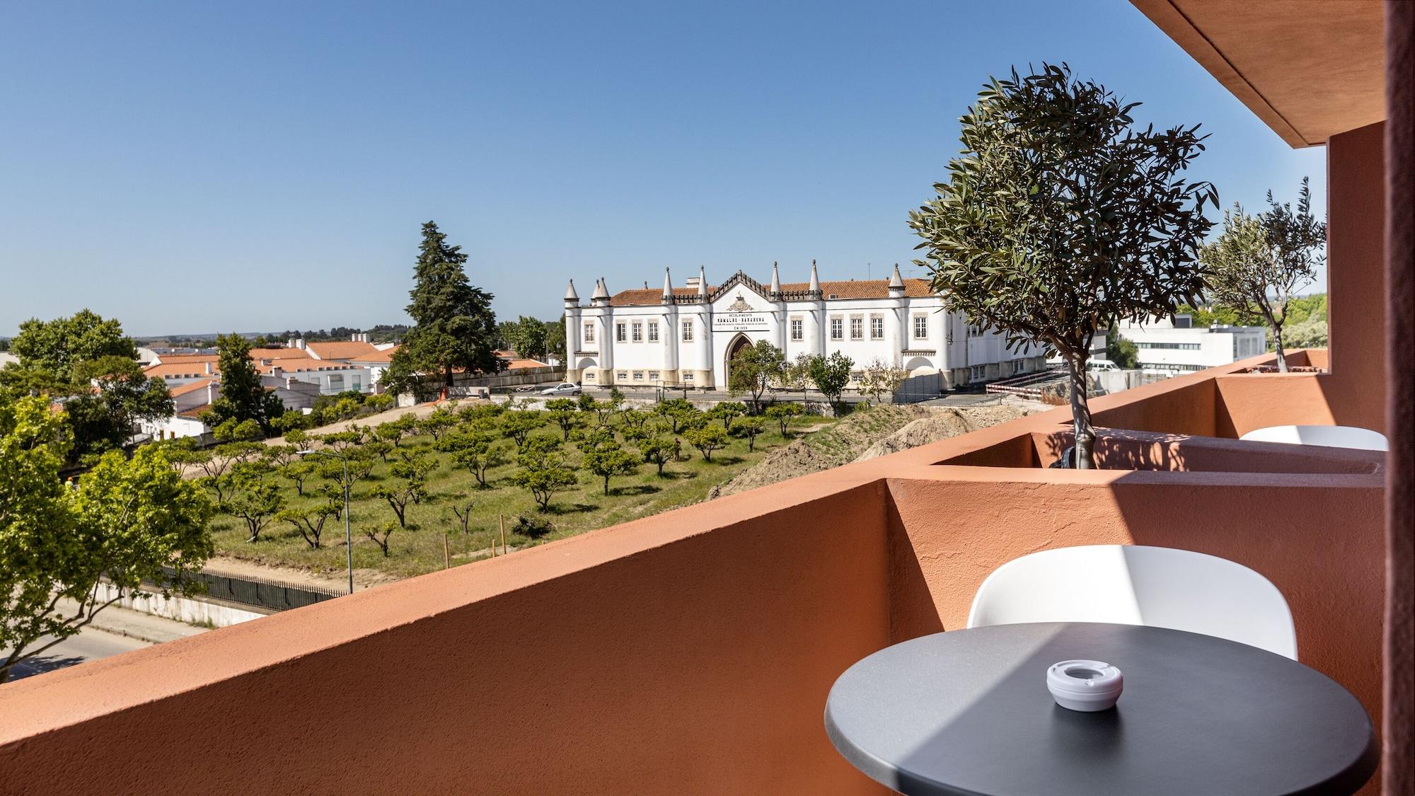 Vitoria Stone Hotel Evora Luaran gambar
